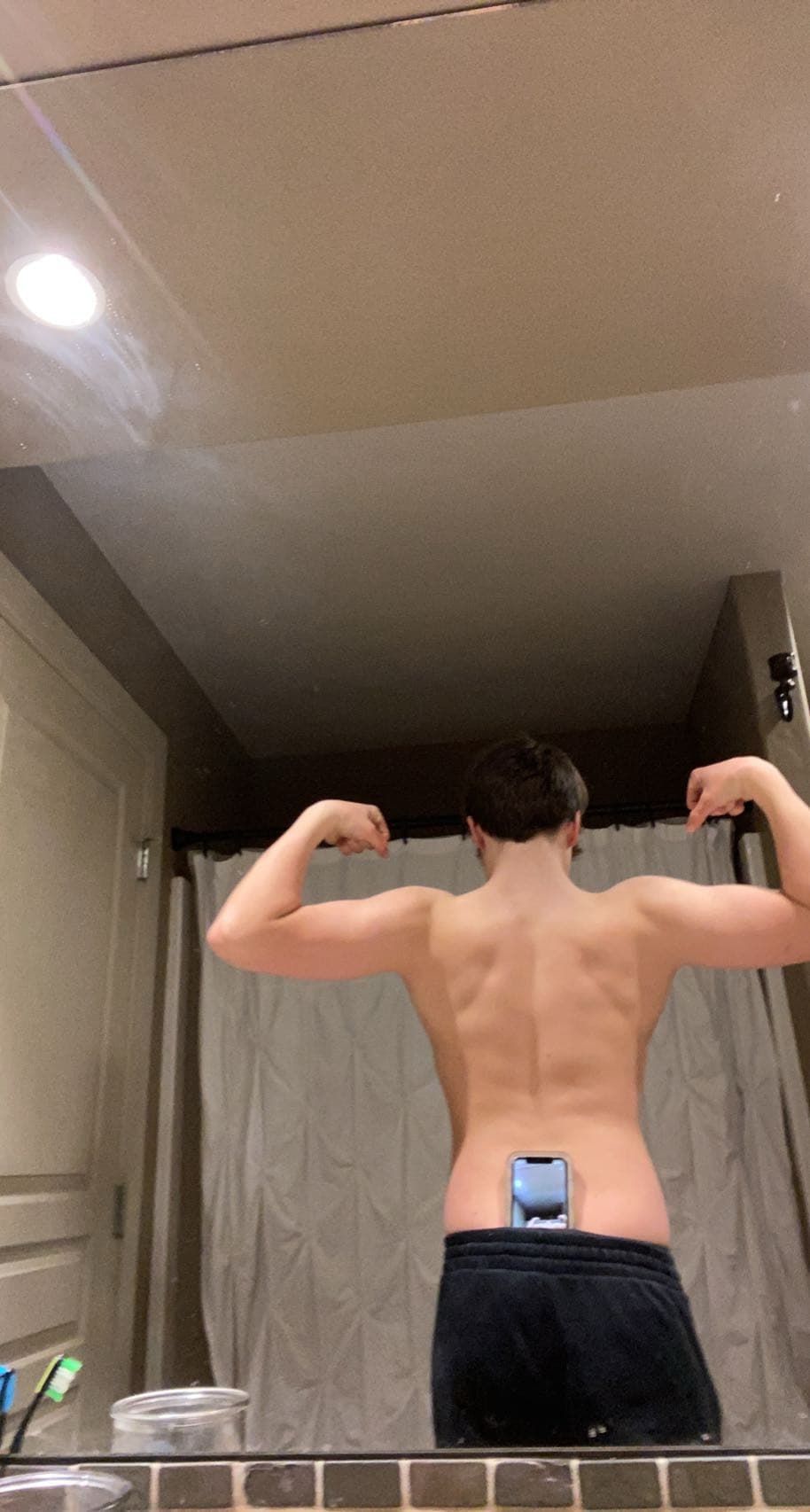Carter Harrison, starting point — back physique photo