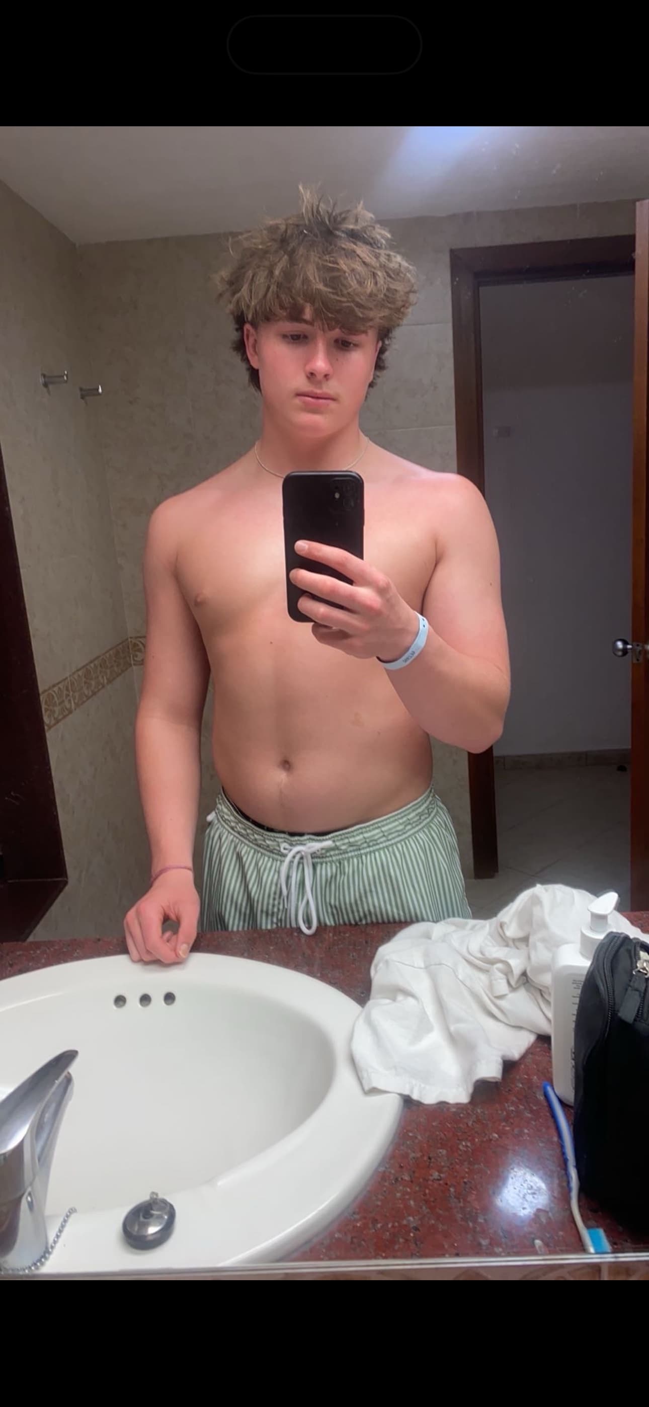 Carter Harrison, starting point — front physique photo